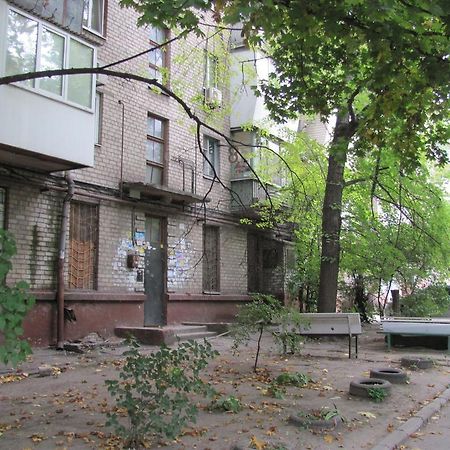 Apartment On Sobornyi Avenue 143 Near Intourist Hotel Zaporizhia Екстериор снимка